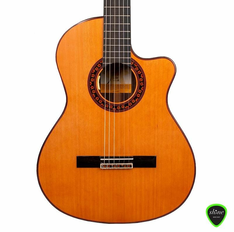 M Helena Sti Classical Guitar Side Left View 2 1758454752483