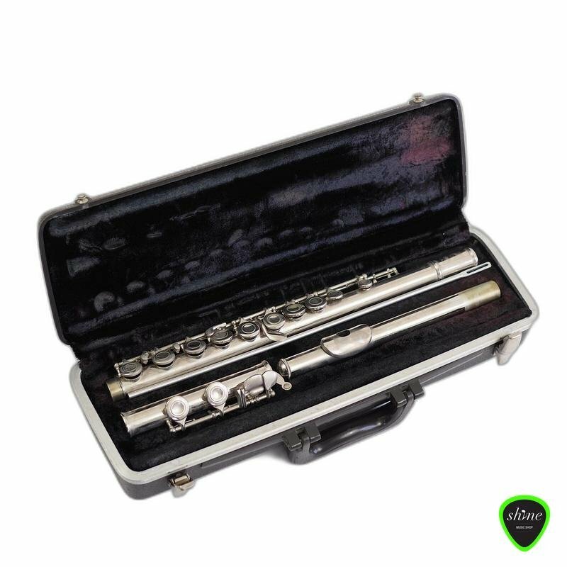 Selmer Bundy Flute Front View 1 1758463560867